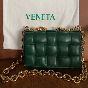 Brand New Bottega Venetta Padded Chained Cassette bag in Raintree green color